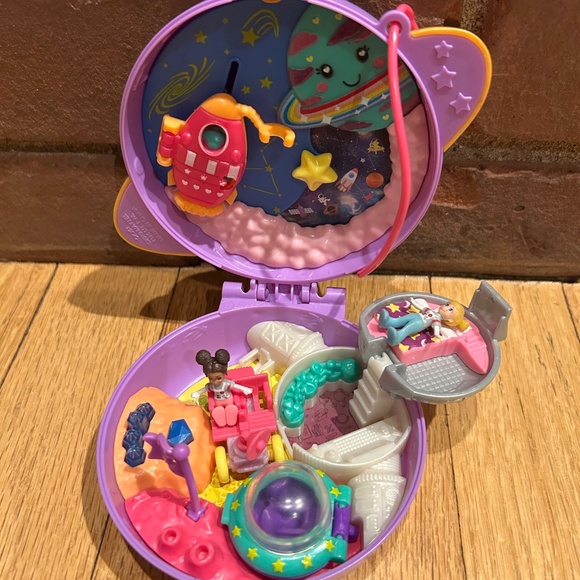 Polly Pockets & Shopkins mini mall - Picture 11 of 11